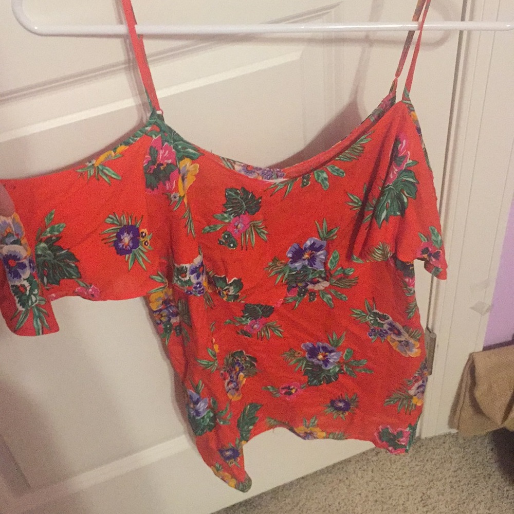 Beachy off shoulder top